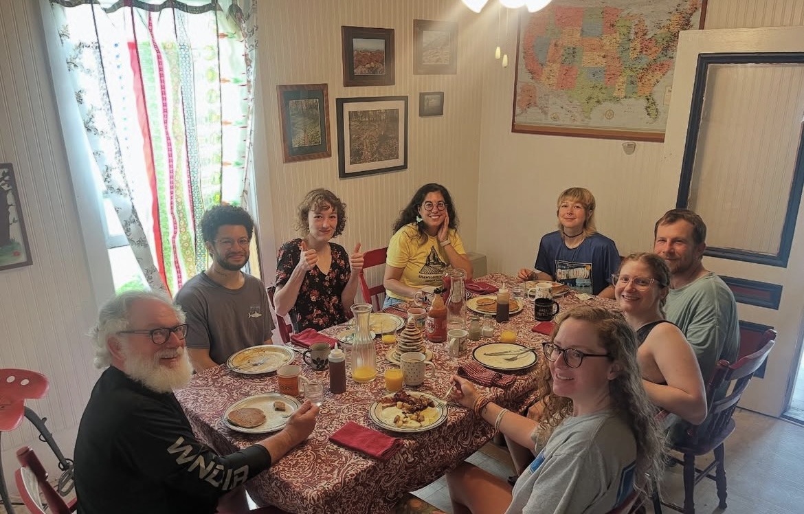 Petit-déjeuner avec des randonneurs