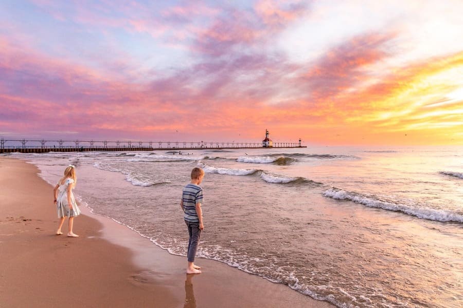 Affluence record dans le Michigan : 2,6 millions de voyageurs attendus pour le 4 juillet