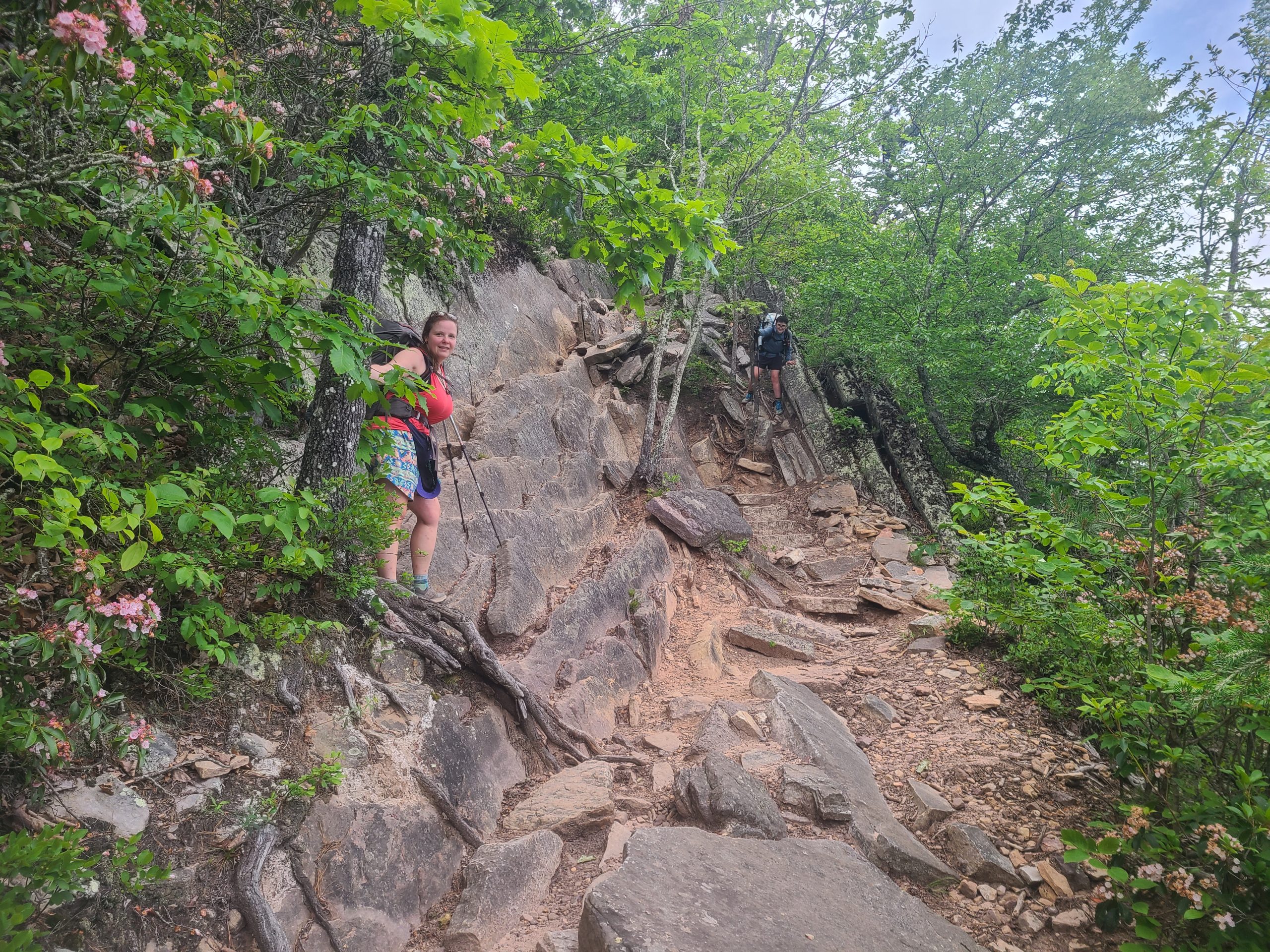 Descente escarpée de Dragon's Tooth