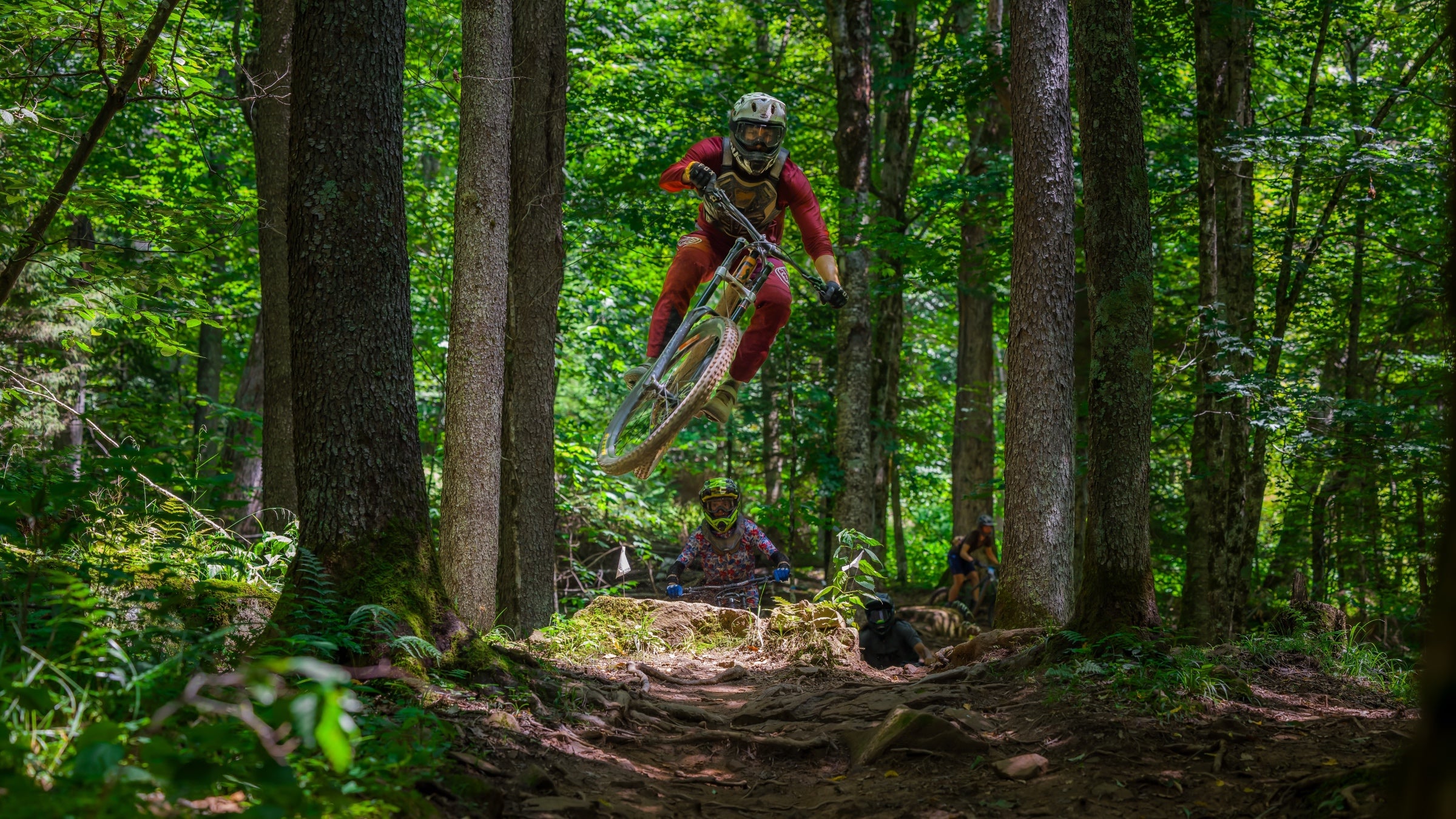 Saut en VTT à Snowshoe Mountain