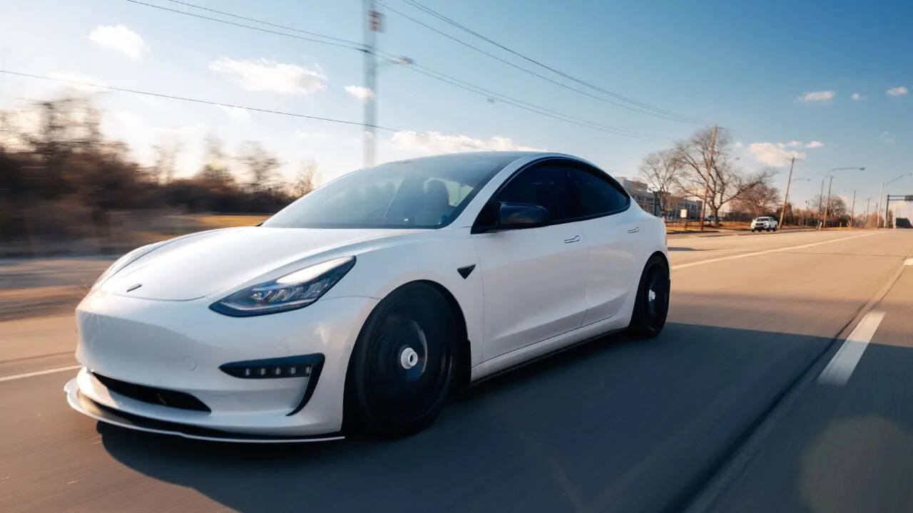Tesla débarque en Inde : 5 road trips incroyables pour explorer en électrique