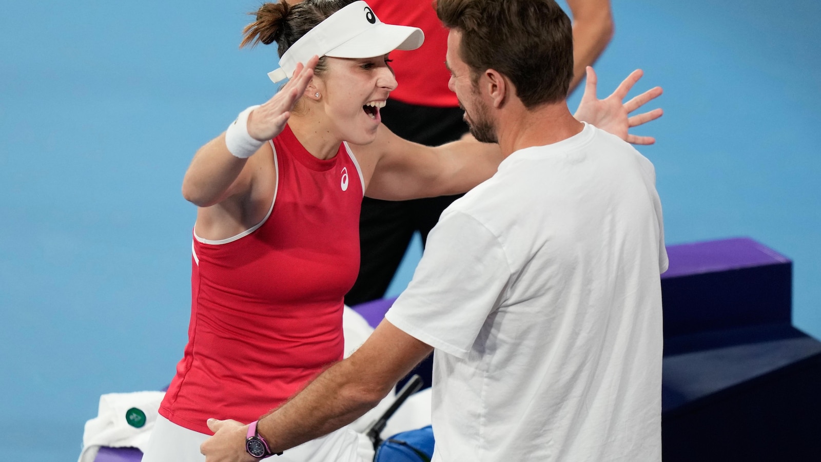 Bencic renverse Swiatek et offre la tête à la Suisse en finale de la United Cup