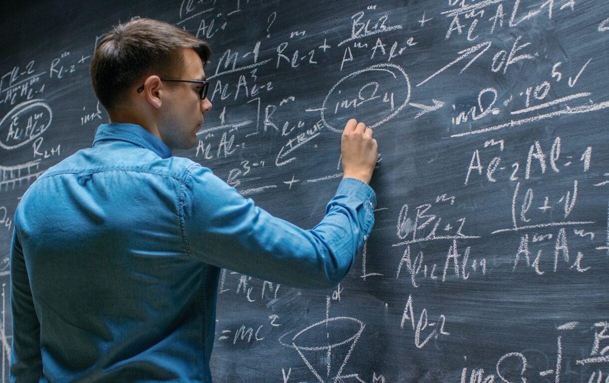 Deux traits atypiques qui distinguent les esprits brillants : les connaissez-vous ?